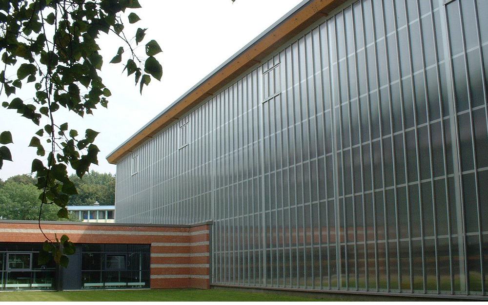 Why choose polycarbonate facade for the building