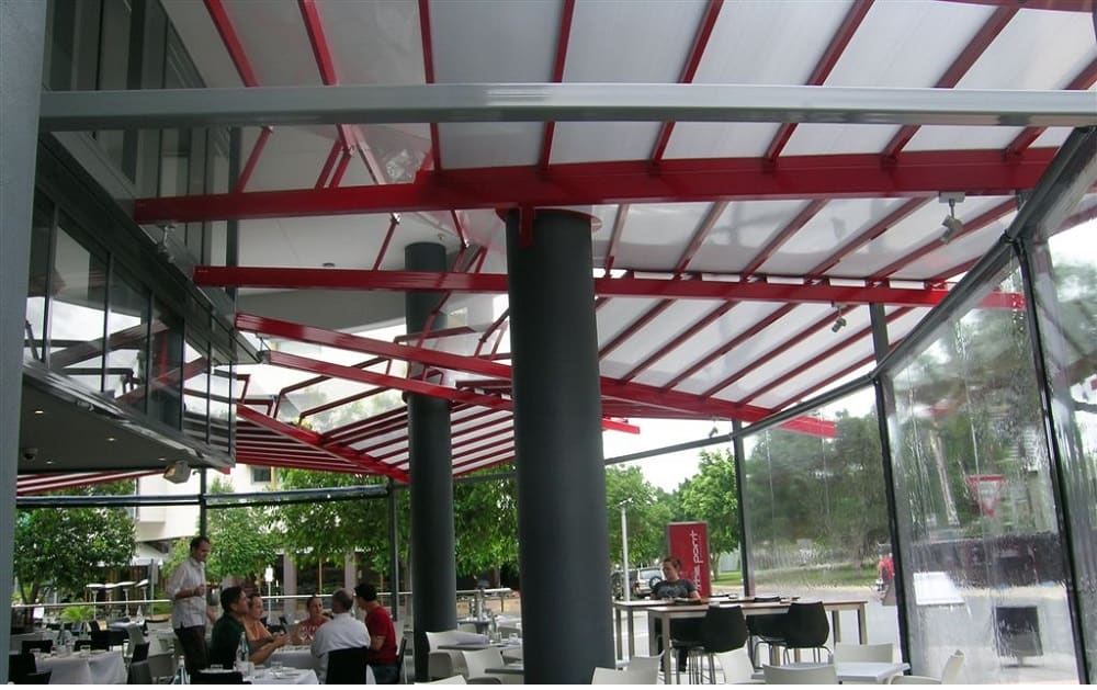 Poliwęglanowe Plastikowe Panele Dachowe są Zaprojektowane z Myślą o Wytrzymałości, Estetyce i Efektywności Energetycznej
